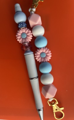 Matching Beaded Pen and Wristlet Keychain Gift Set